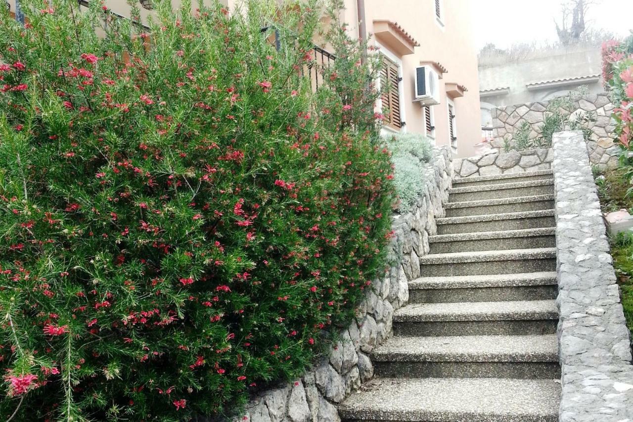 Guarda Alla Vita Njivice Buitenkant foto